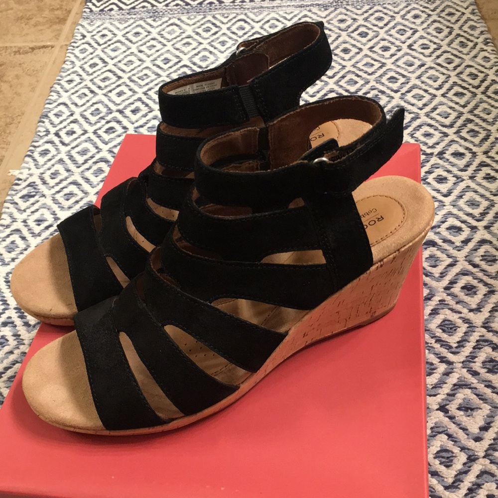 New in box!! Rockport size 9.5 wedges